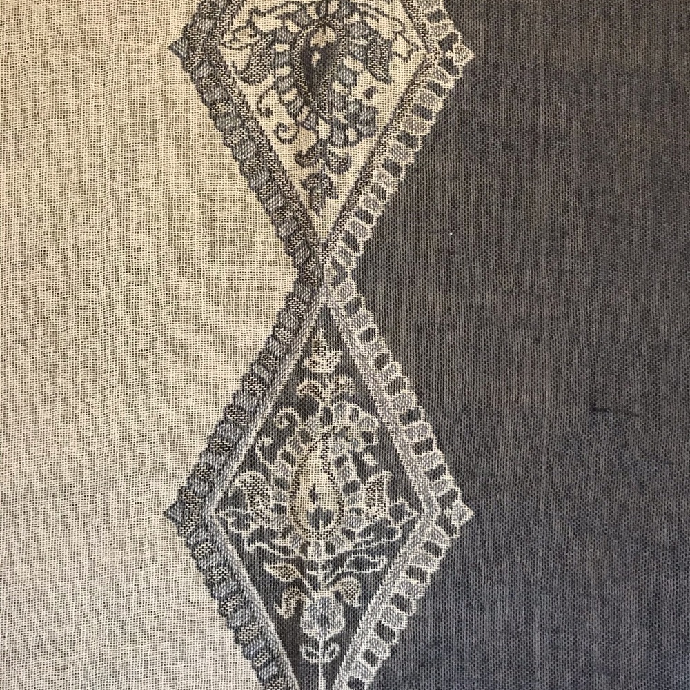 Scarf - Picture 4 of 4